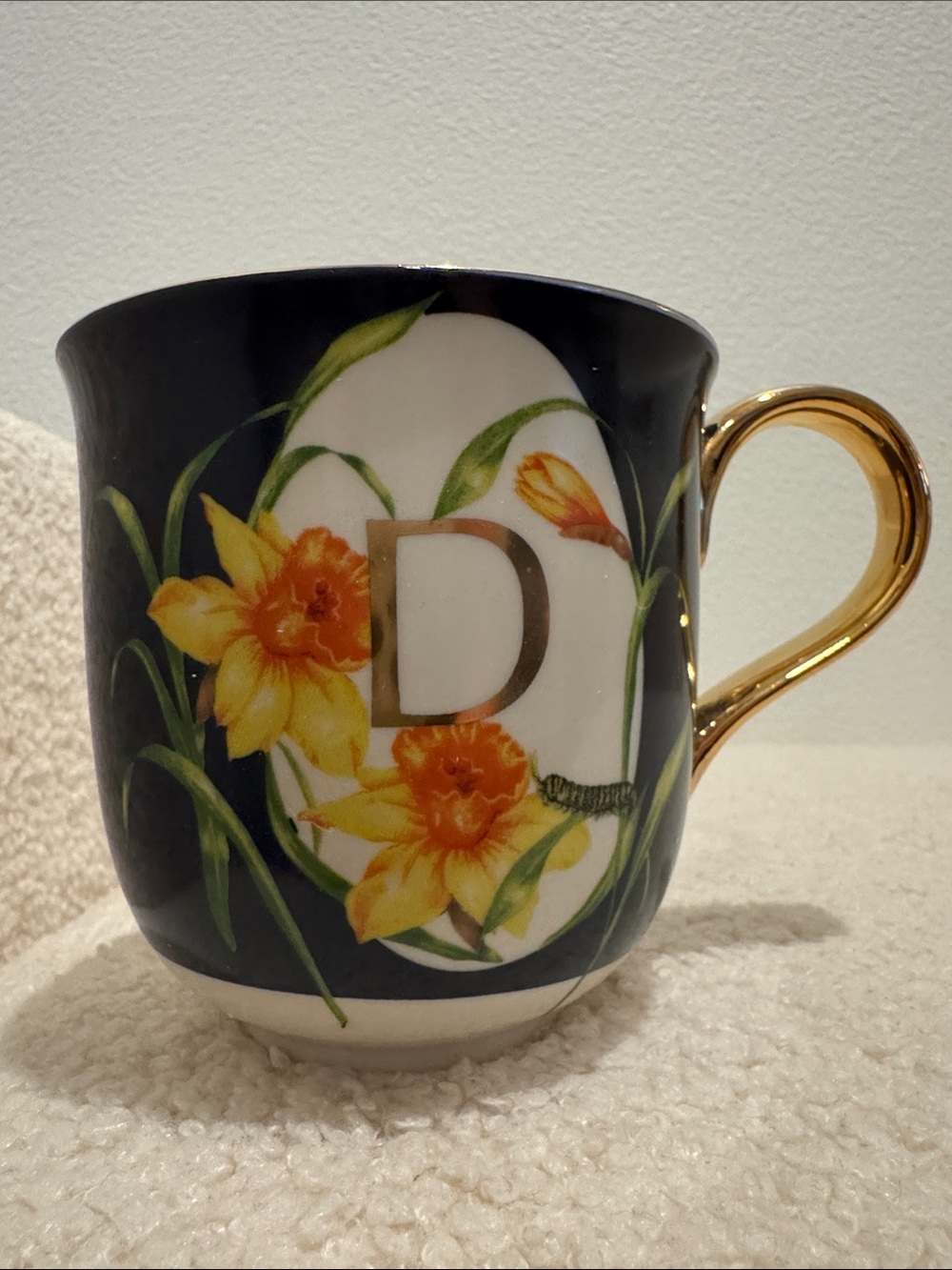 Anthropologie Lou Rota Nature Table Monogram Mug D (Dandelion)